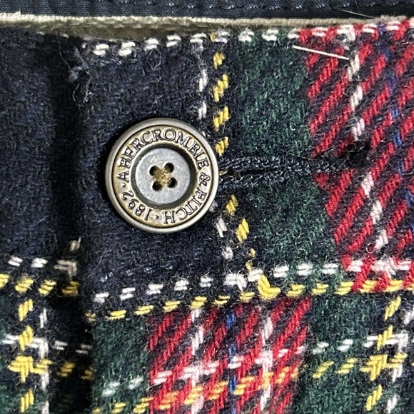 COPY - Abercrombie & Fitch A&F Women Red Plaid Short Pants Size 4 - Picture 2 of 6